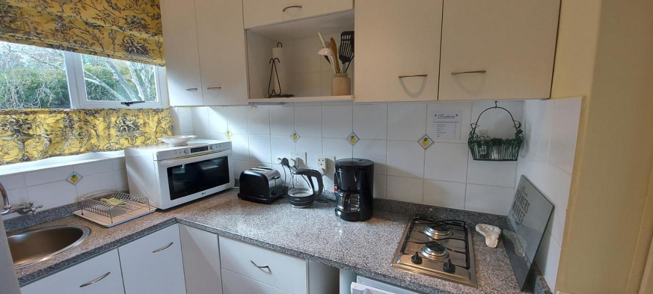 Roosboom Guest Apartments Сомерсет-Вест Екстер'єр фото